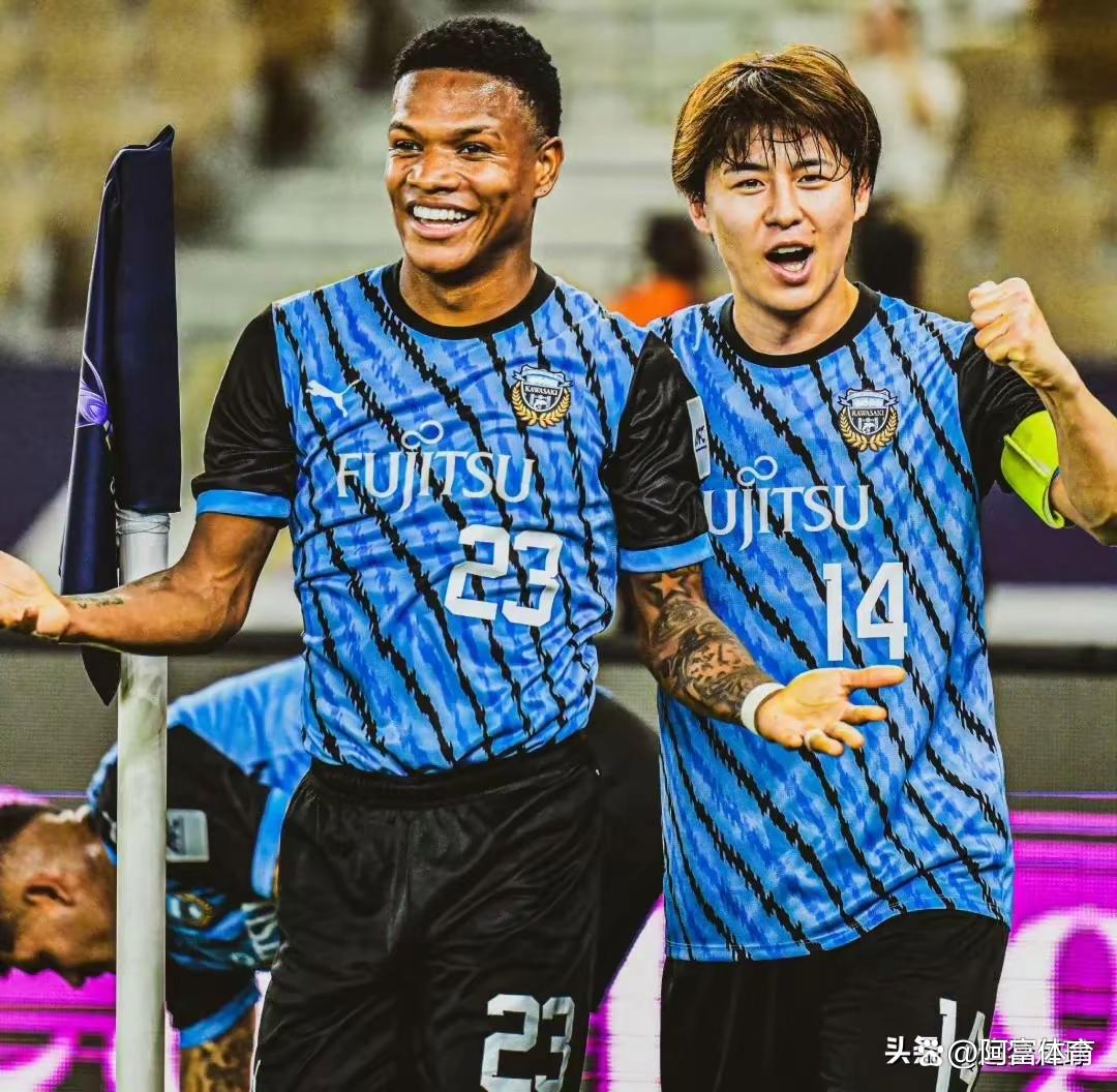 半岛.体育 : 零点乐队历届主唱 